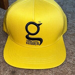 Game cigars special reserve gold snap hat